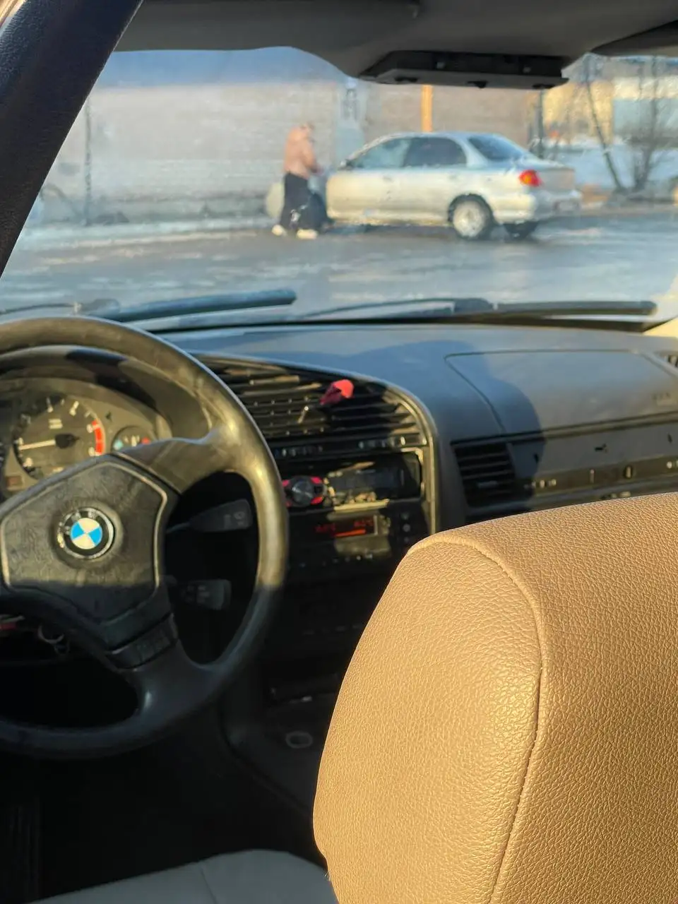 BMW E36 2.5 ТурбоДизель с перешитым салоном и 18-дюймовыми дисками - Легковые автомобили (Авто) в Оренбург