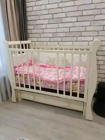 Детская кроватка-маятник с матрасом - Товары для детей в Королев