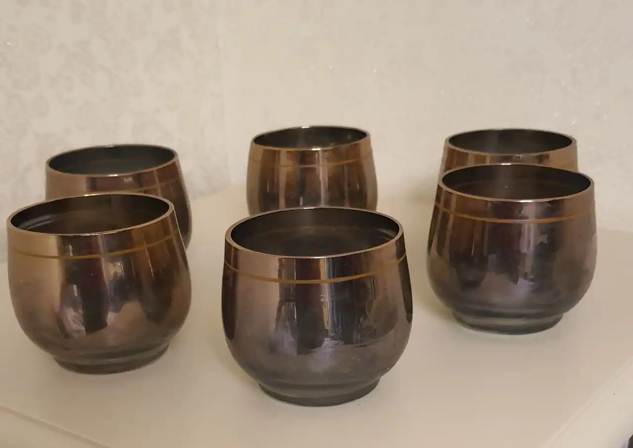 Рюмки из цветного стекла