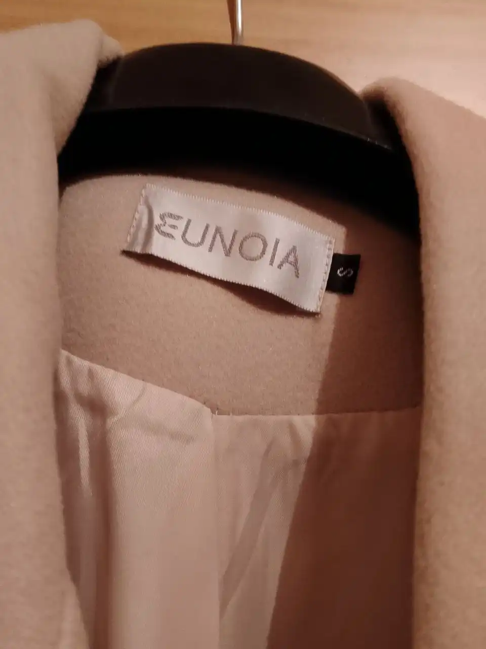 Продается новое пальто размер S оверсайз