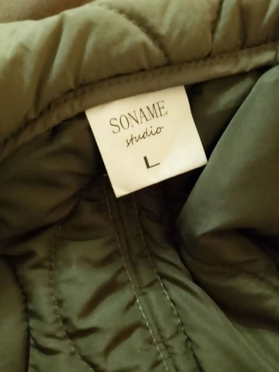 Продаётся новая куртка размер L весна-осень