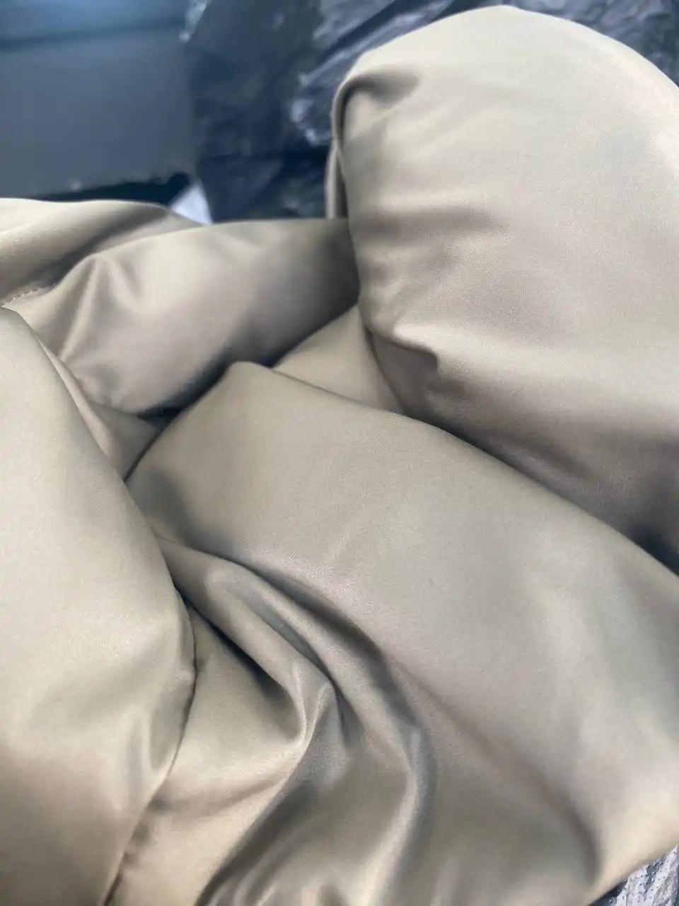 Продам новую зимнюю куртку больших размеров