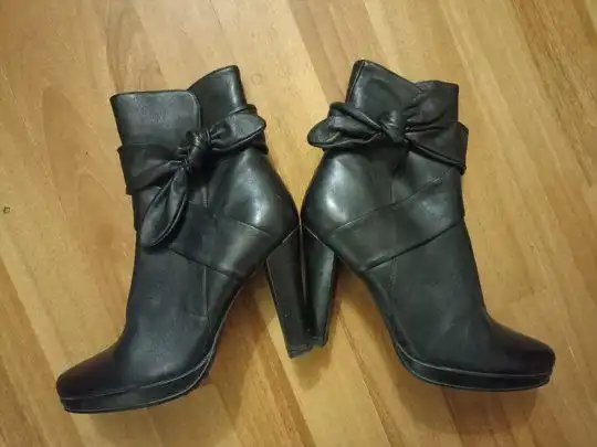 Женские полусапожки размер 38