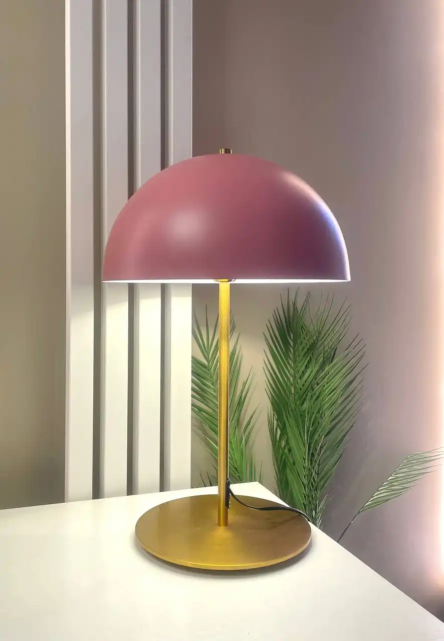 Настольная лампа новая в коробке