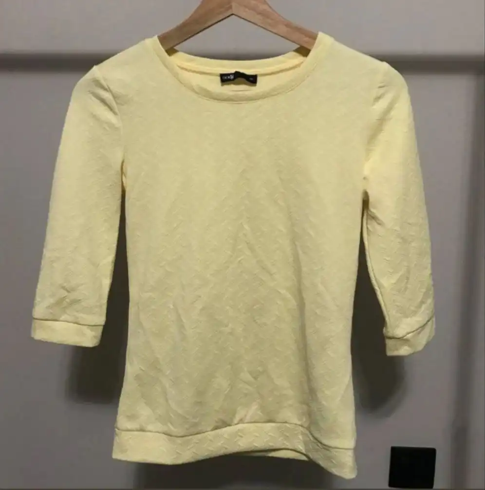 Одежда: футболка, юбка, кофта, сарафан, топ