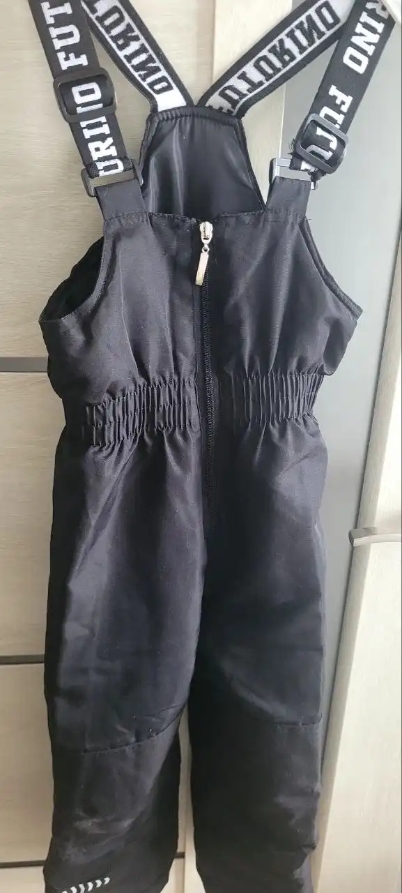 Демисезонная куртка и комбинезон детские