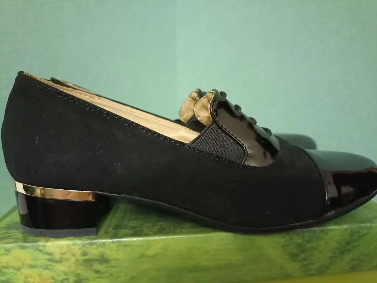 Полуботинки новые размер 38