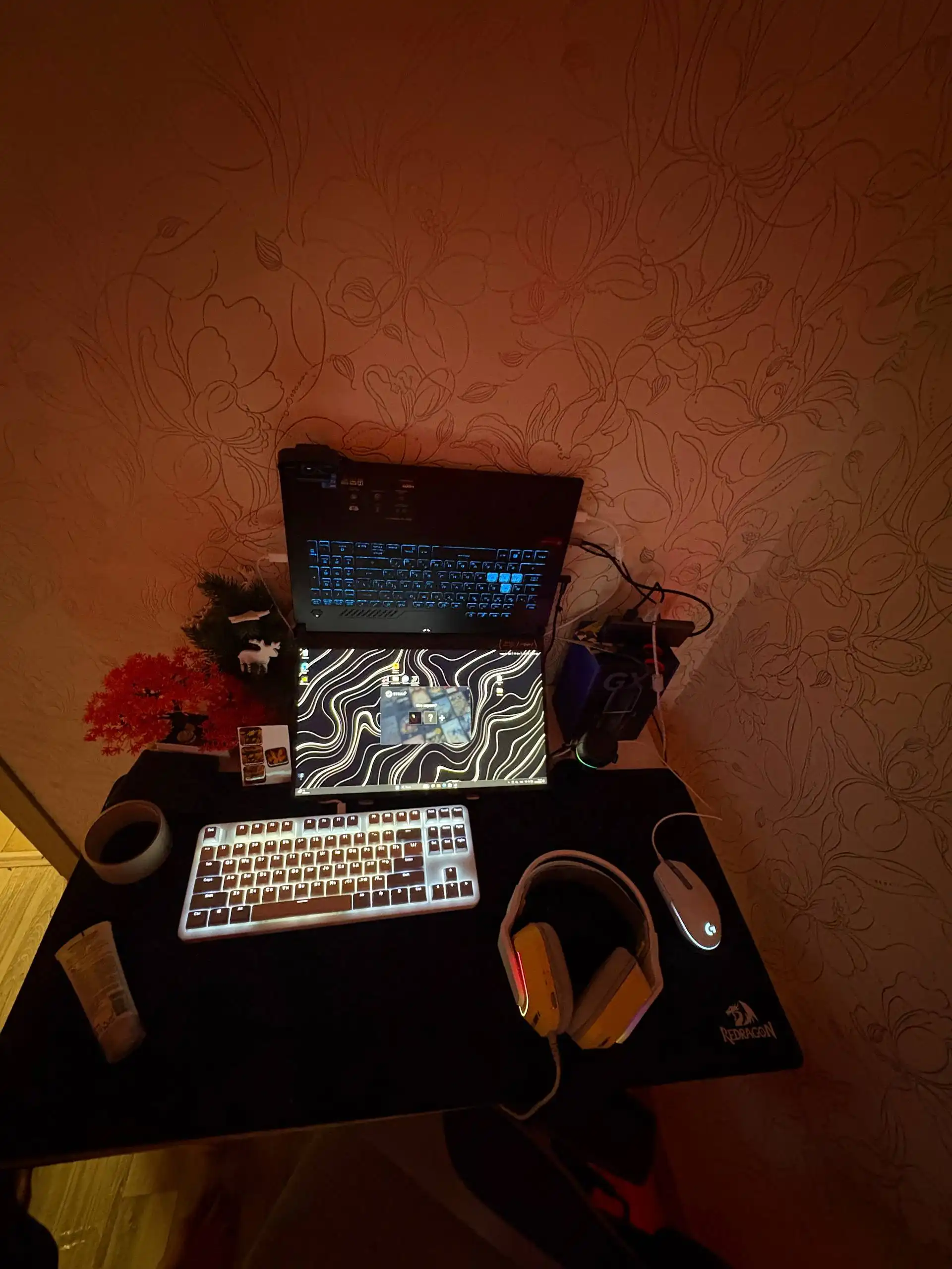 Продажа iPhone 16, ноутбука ASUS TUF Gaming и игрового кресла