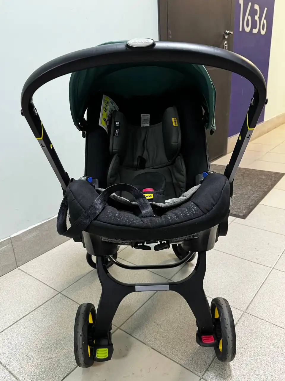 Продам коляску-автокресло Doona