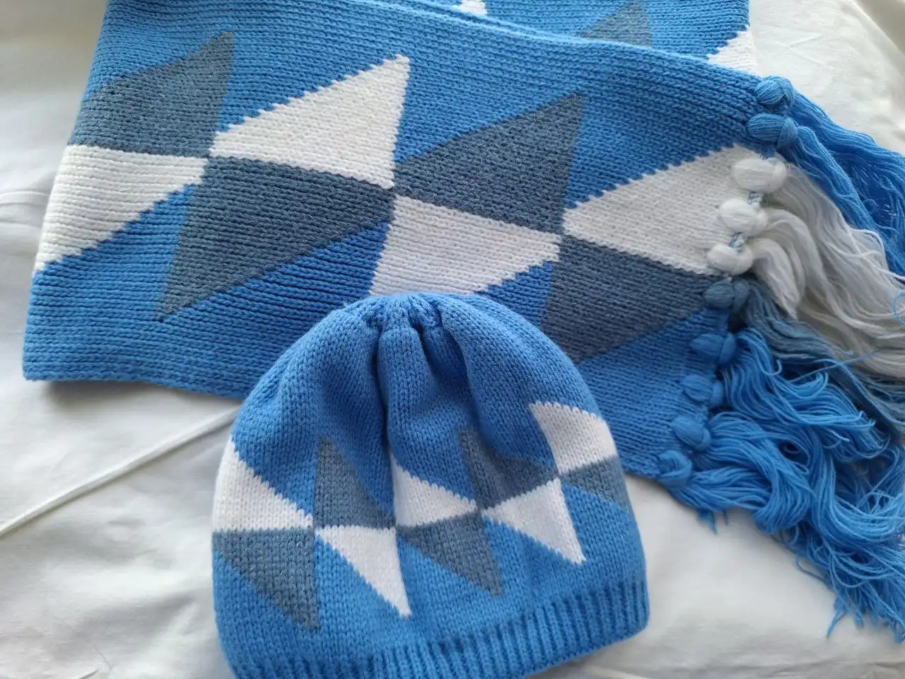 Комплект шапка и шарф