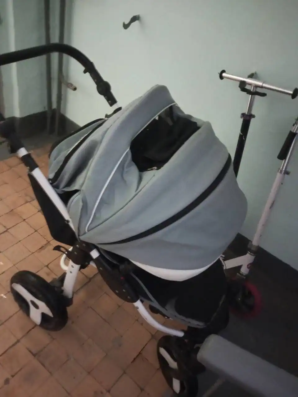 Продам коляску в Королеве