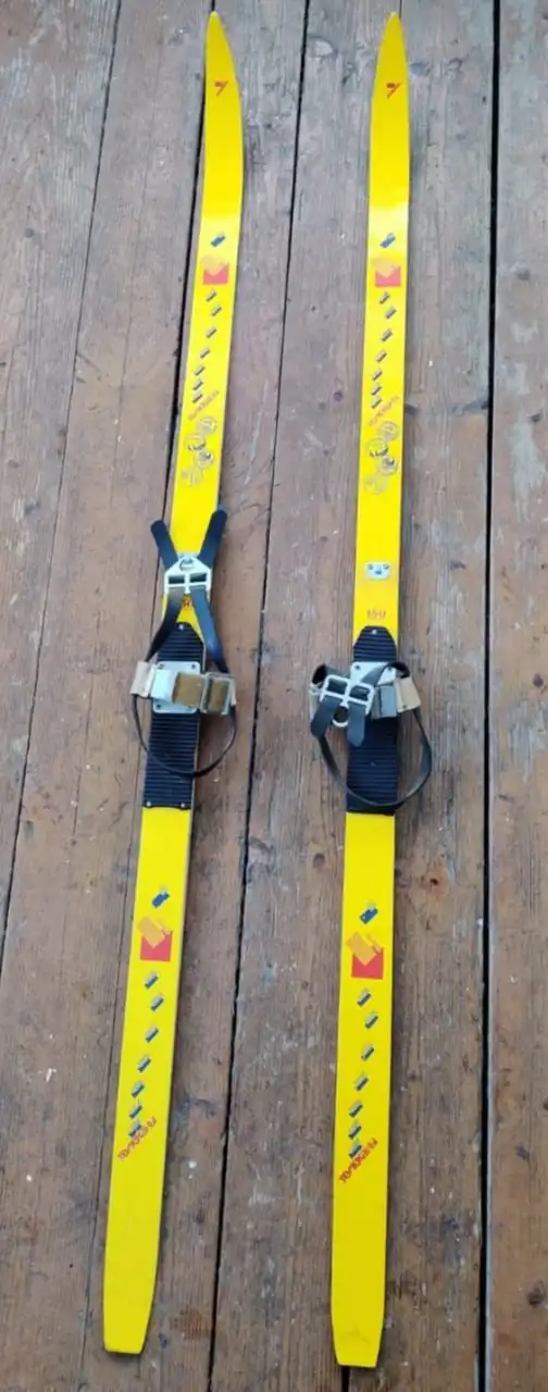 Подростковые беговые лыжи ТЕЛЕХАНЫ с креплениями