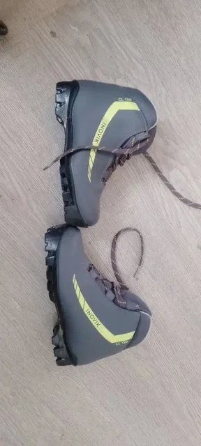 Лыжные ботинки Decathlon 31 размер - Продукты питания в Королев