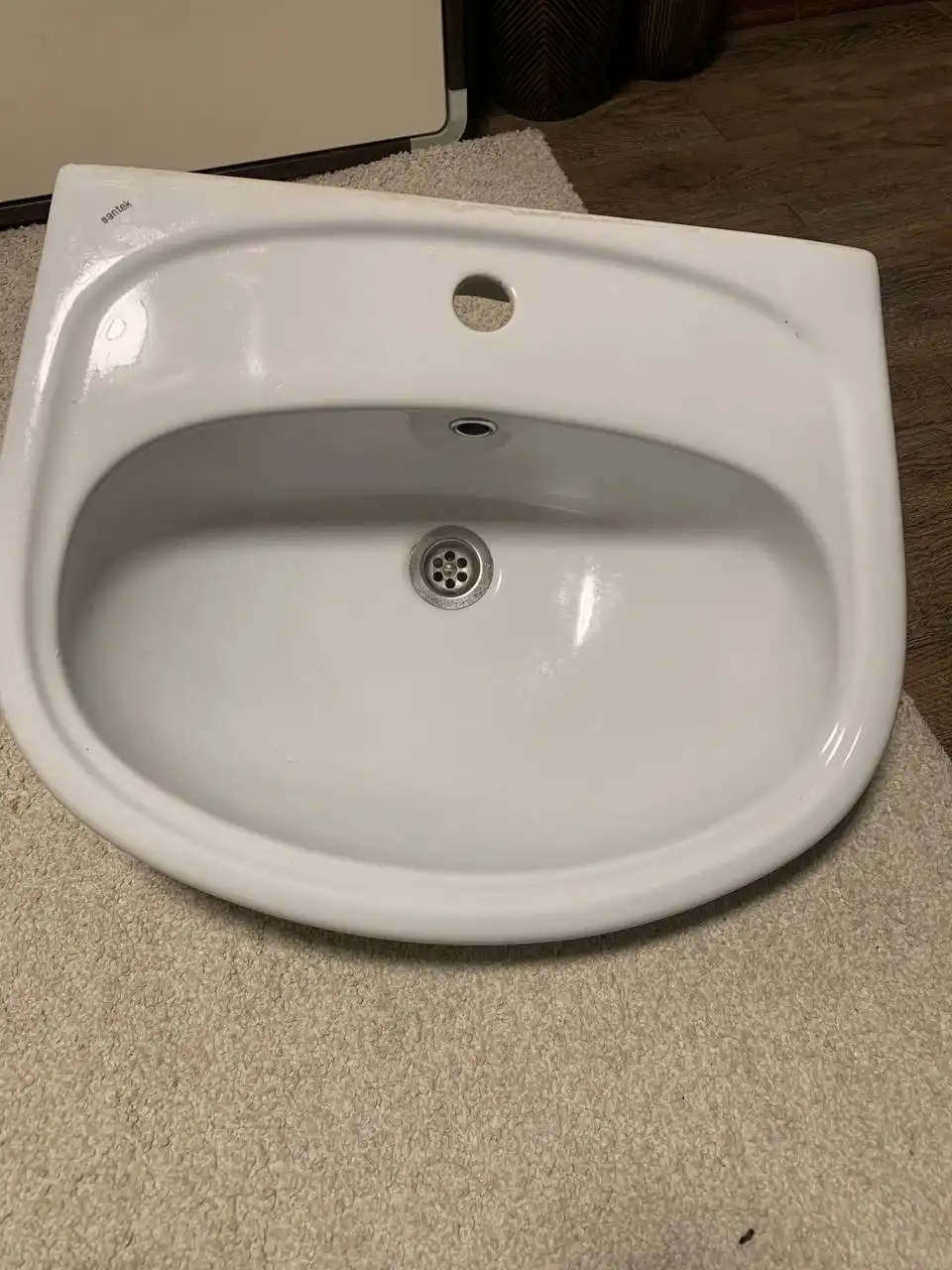 Продам раковину тюльпан и санки коляску