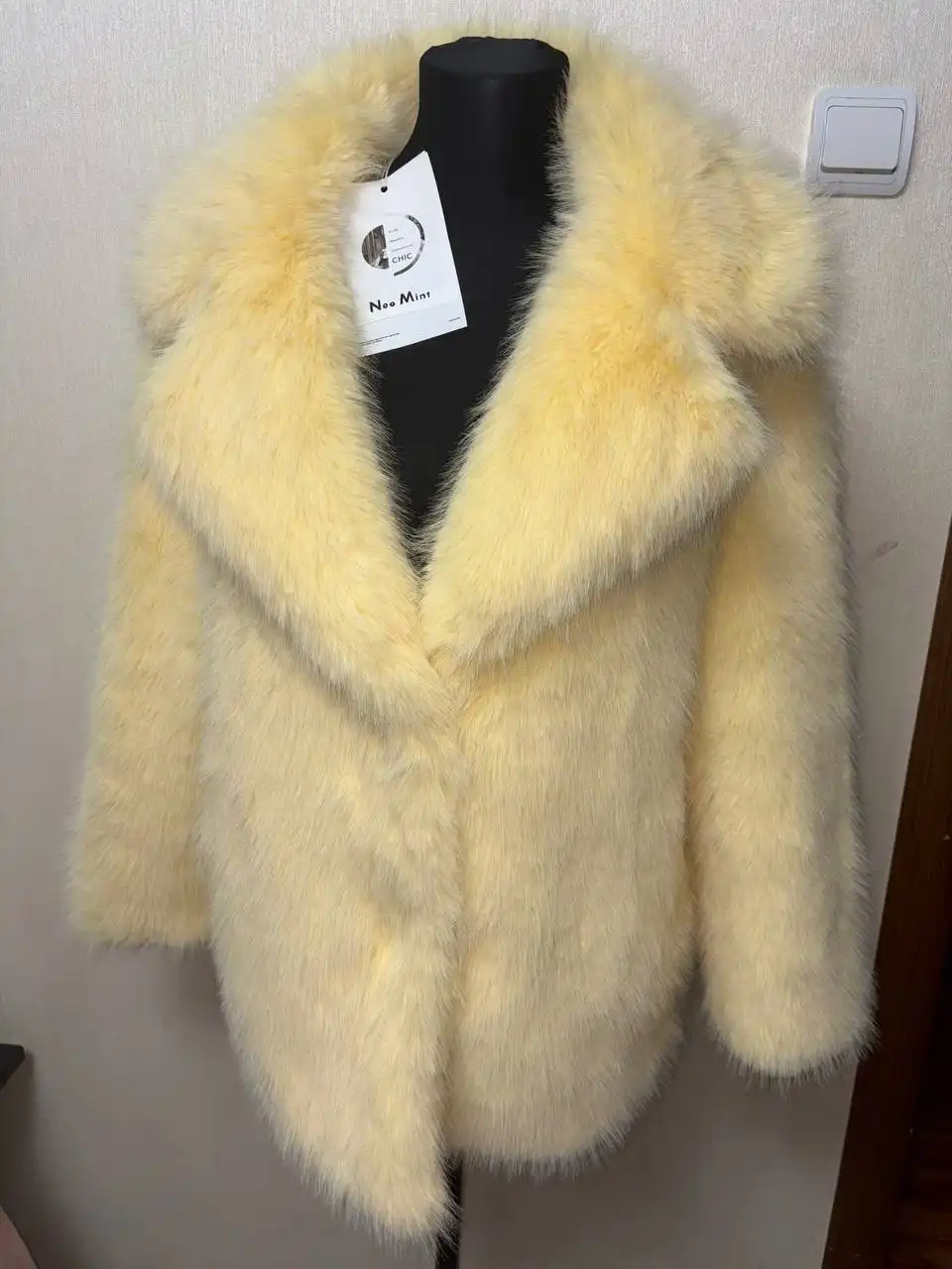 Женская шуба желтая новая - Верхняя одежда (Одежда) в Королев