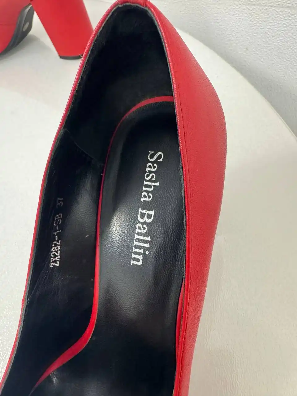 Объявление о продаже товаров в барахолке - Барахолка в Королев