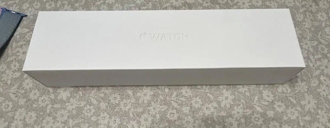 Apple Watch Series 4 44 mm с царапинами - Часы (Электроника) в Королев