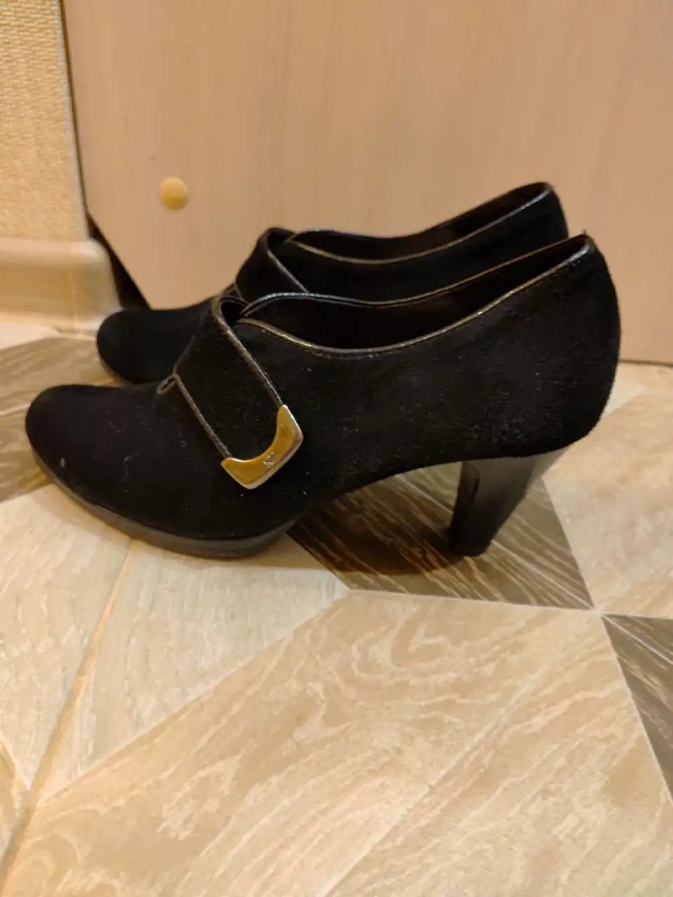 Раствор 39 Натуральная замша Производство Италия - Барахолка в Королев