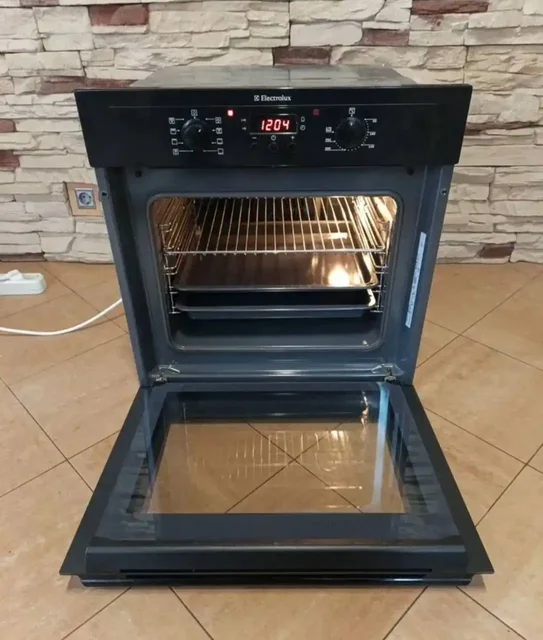 Продажа нового духового шкафа Electolux - Сантехника в Королев