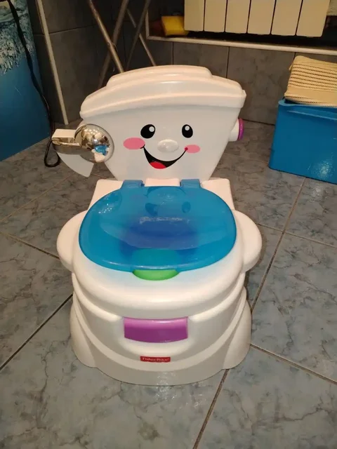Детский горшок Fisher Price с музыкальным функционалом - Товары для детей в Королёв