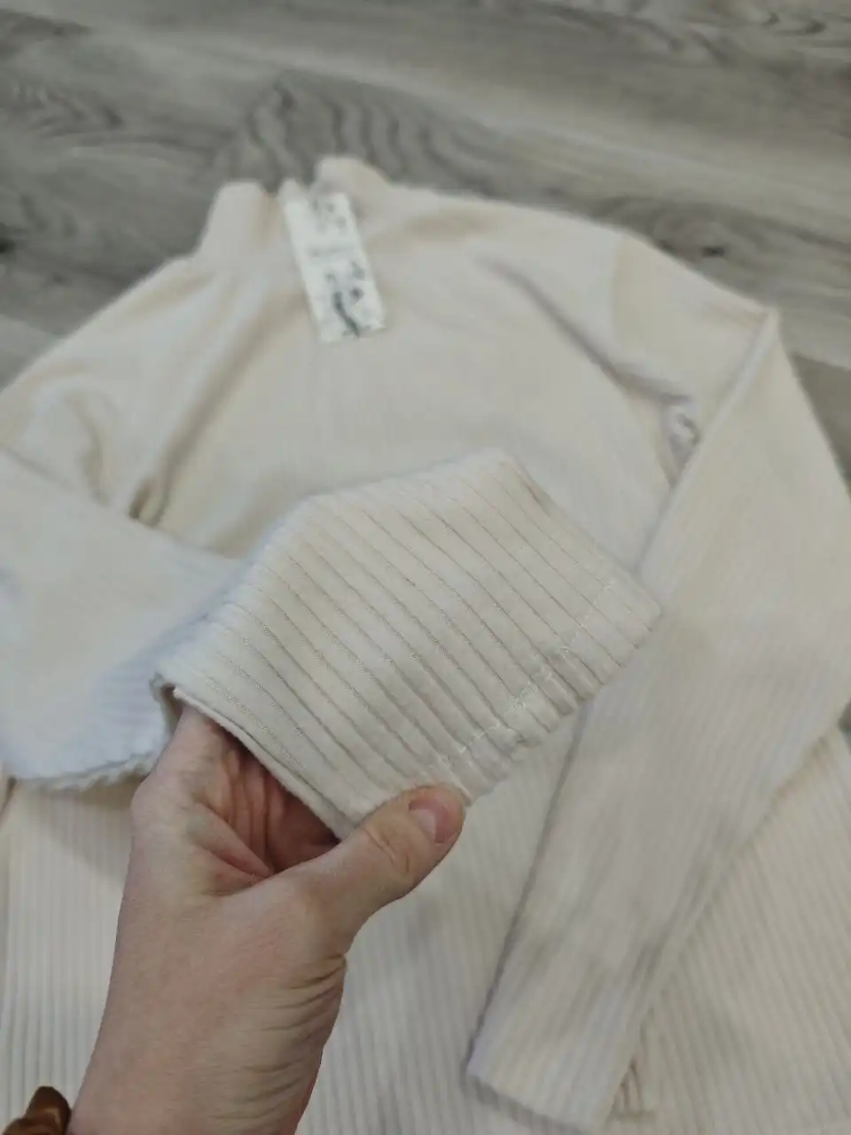 Новый костюм размер 42 - Костюмы (Одежда) в Королев