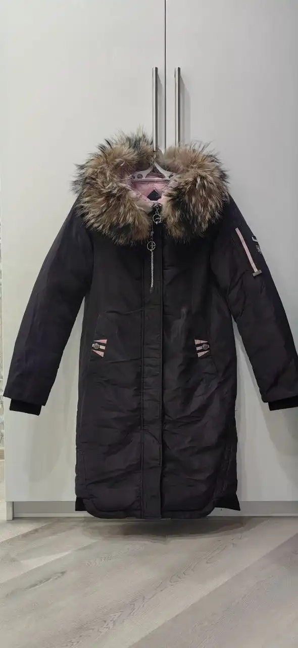 Пуховик с натуральным мехом размер 42-44 - Верхняя одежда (Одежда) в Щёлково