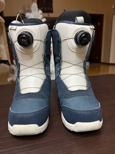 Ботинки для сноуборда Burton размер 37 - Спортивный инвентарь в Королев