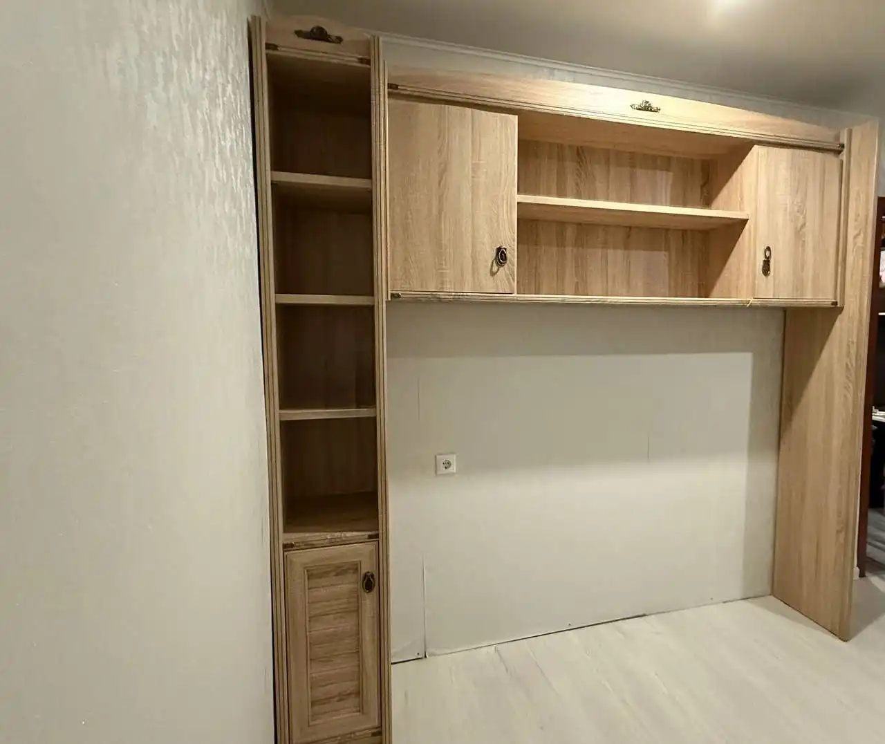 Шкаф стенка дуб-сонома - Мебель (Для дома и дачи) в Щелково