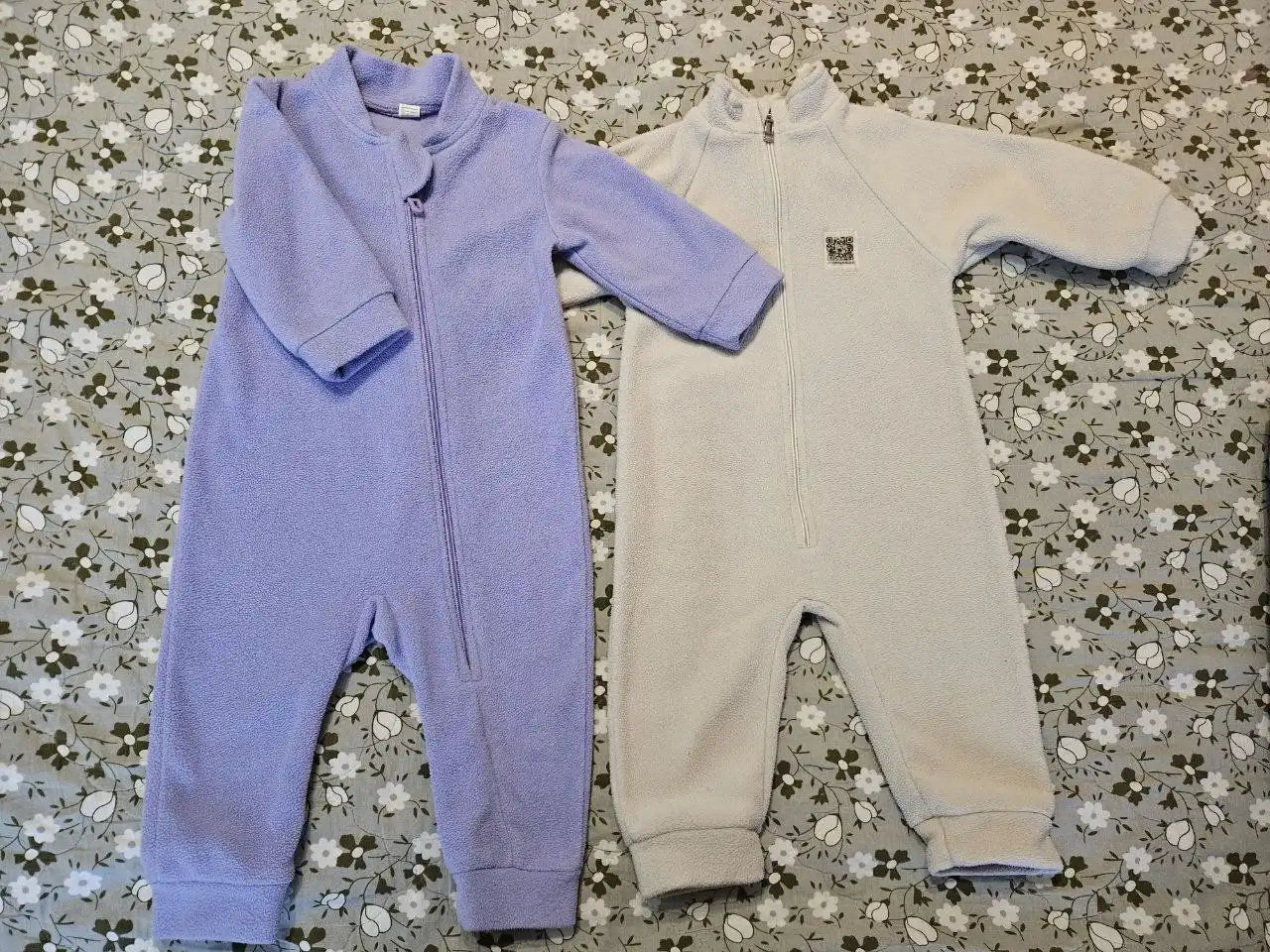 Флисовые комбинезоны 86 размера отличного состояния - Детская одежда (Одежда) в Королев