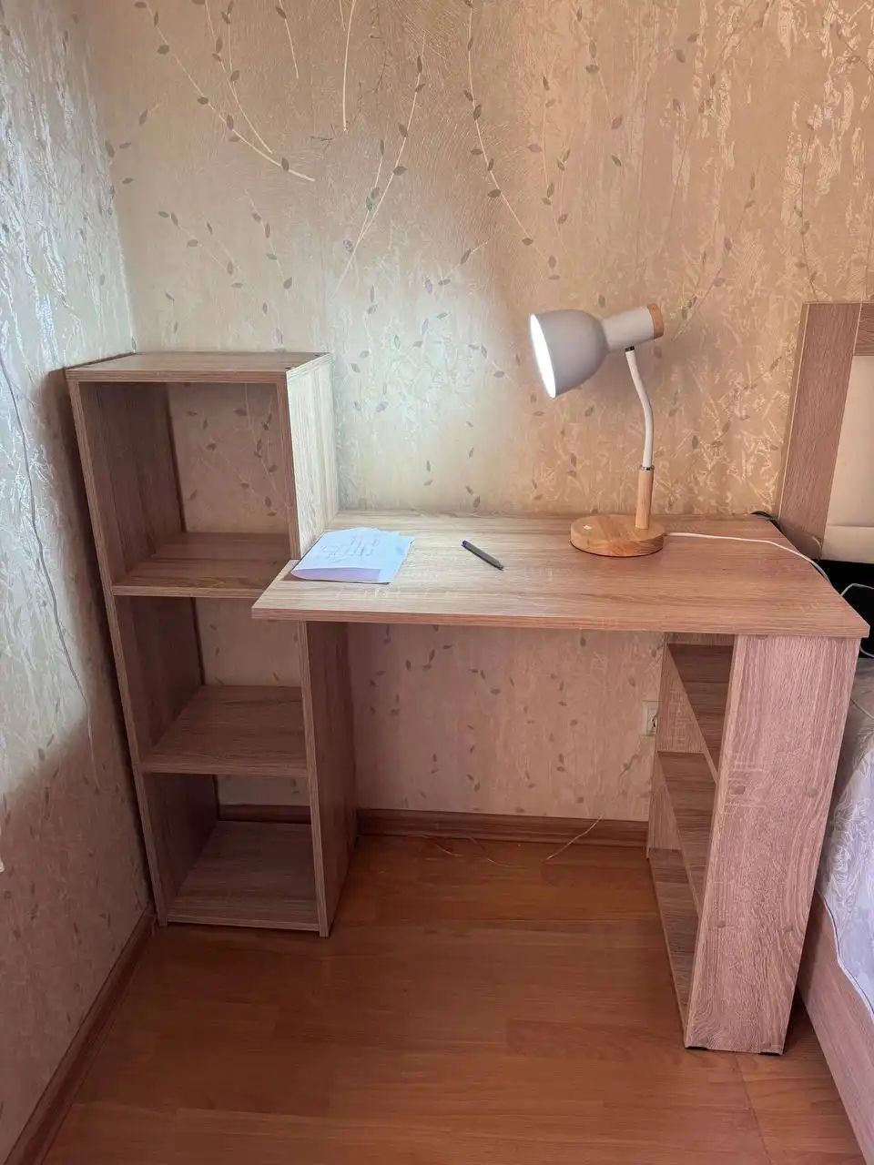 Стол письменный компьютерный 110 см - Мебель (Барахолка) в Королев