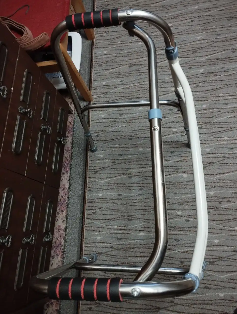 Ходунки для взрослых, состояние новых - Медицинское оборудование (Красота и здоровье) в Королев