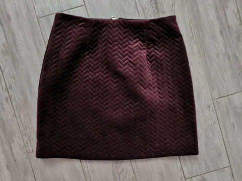 Вельветовая юбка винного цвета 42 размер - Одежда в Королёв