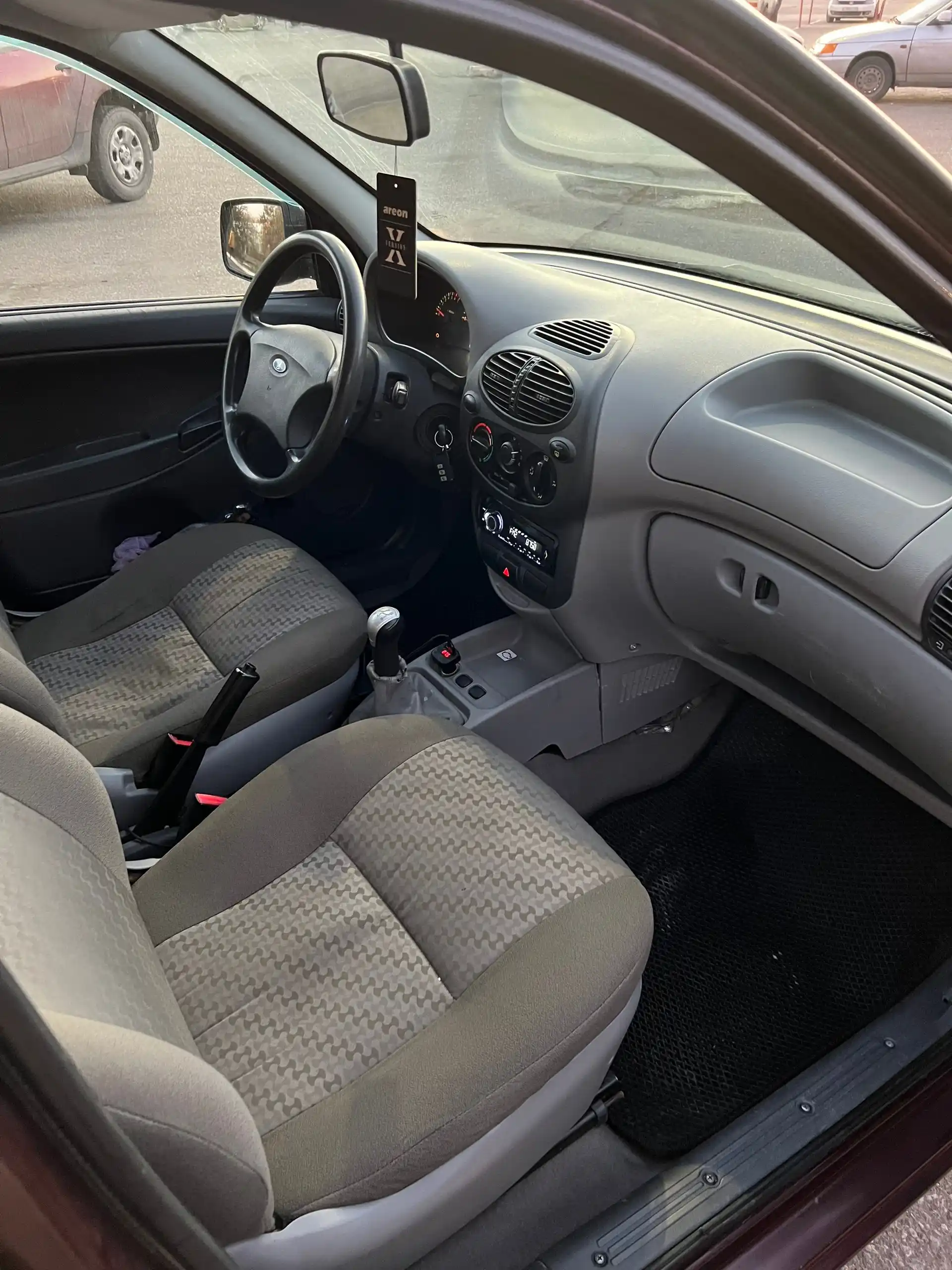 Продам обменяю Калина 2013г