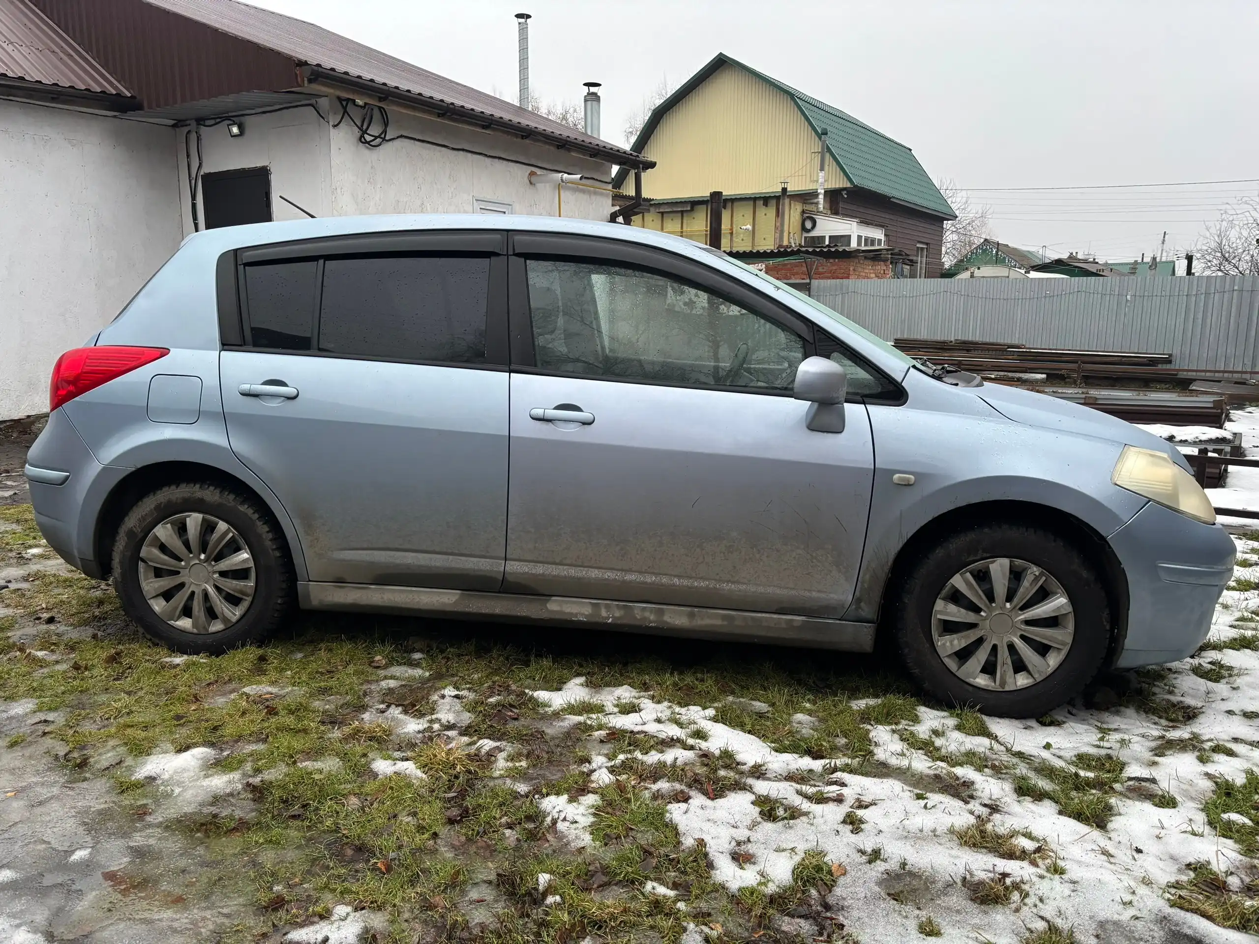 Продам автомобиль 2010 года