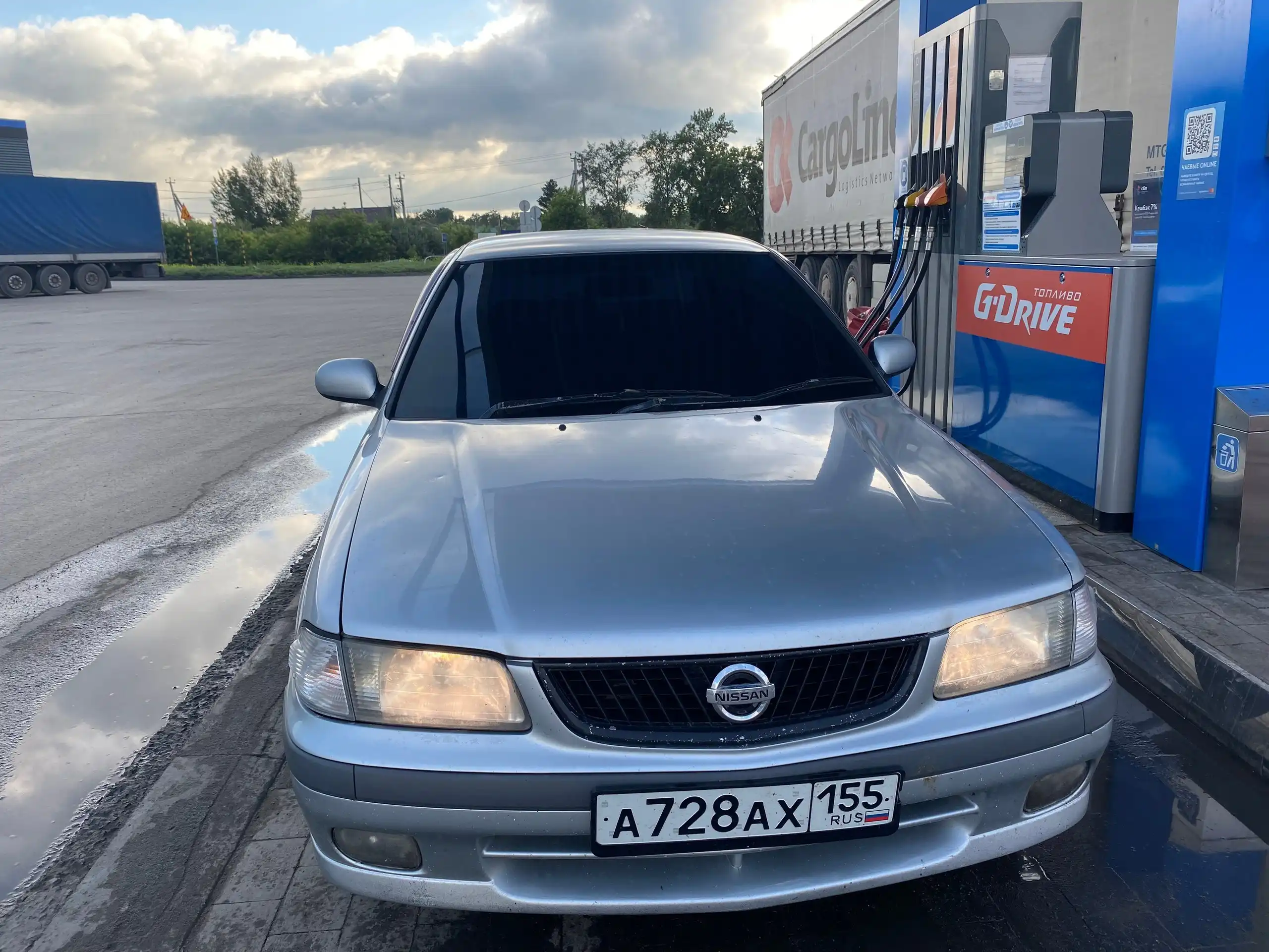 Продам санька 1998г