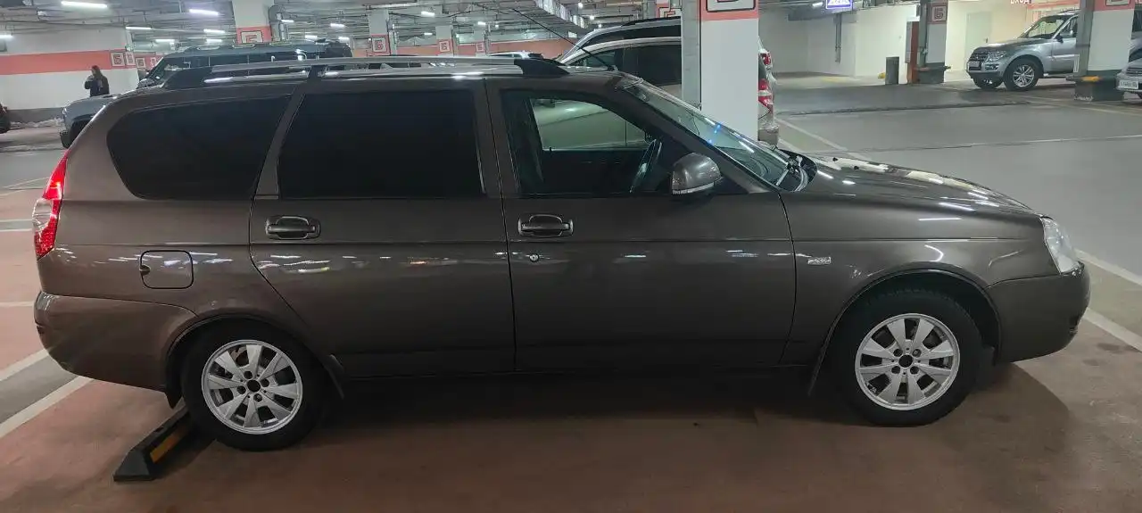 Продажа Лады Приоры 2015 года