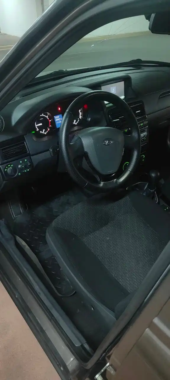 Продажа Лады Приоры 2015 года