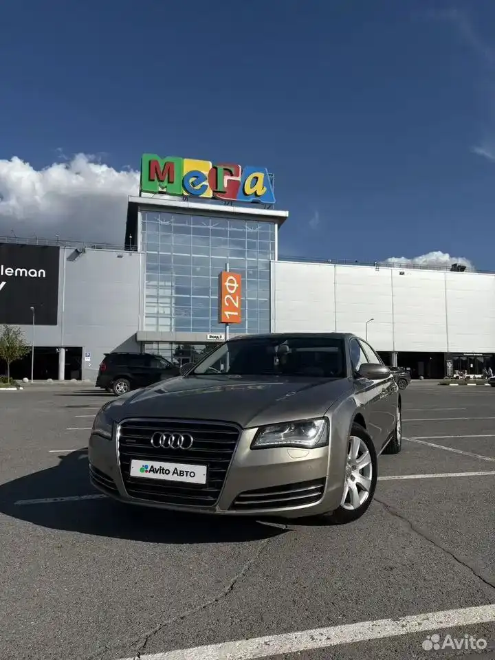 Ауди А8 long версия 2011 года