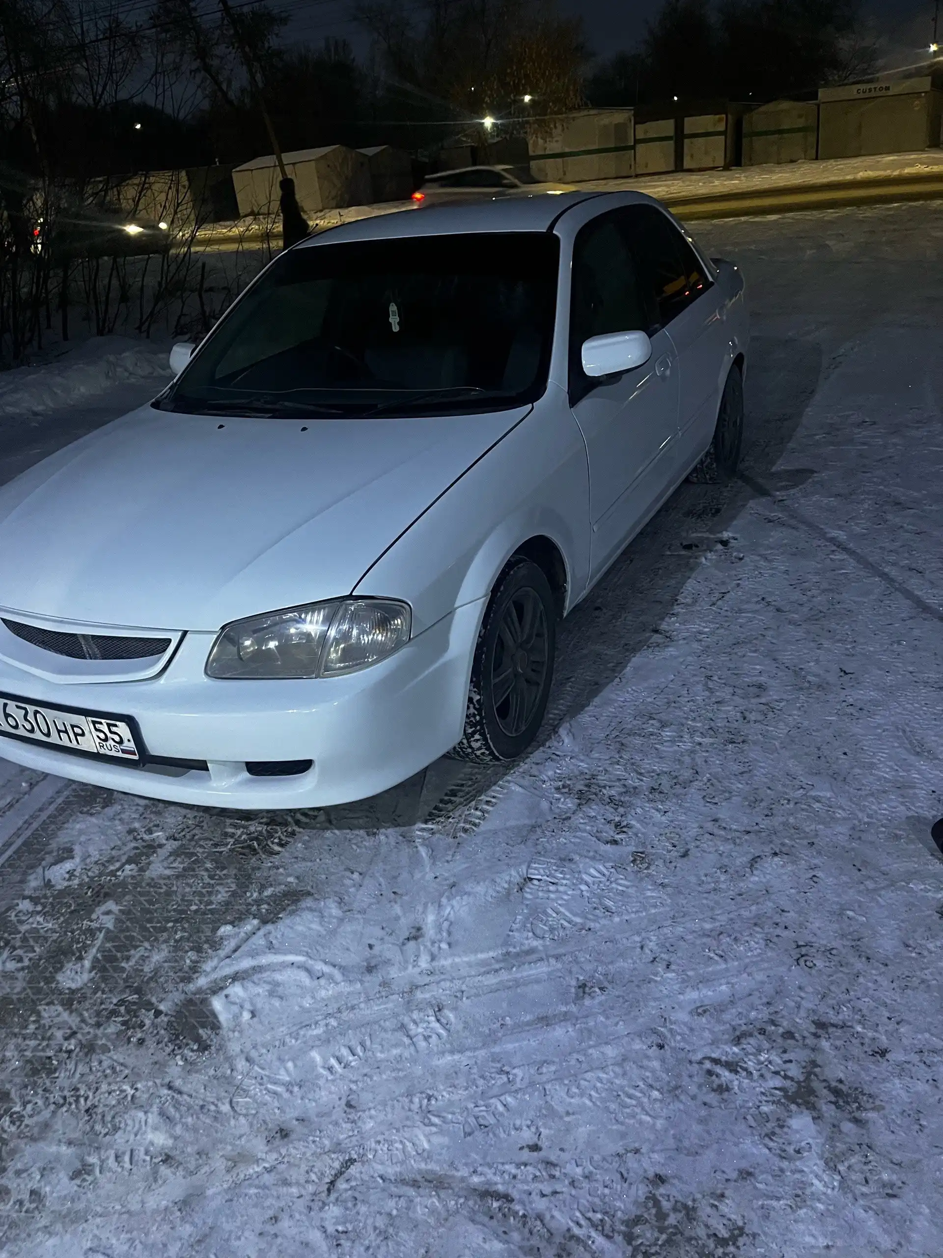 Продажа Mazda Familia 1998 года с мотором 1.5 автомат