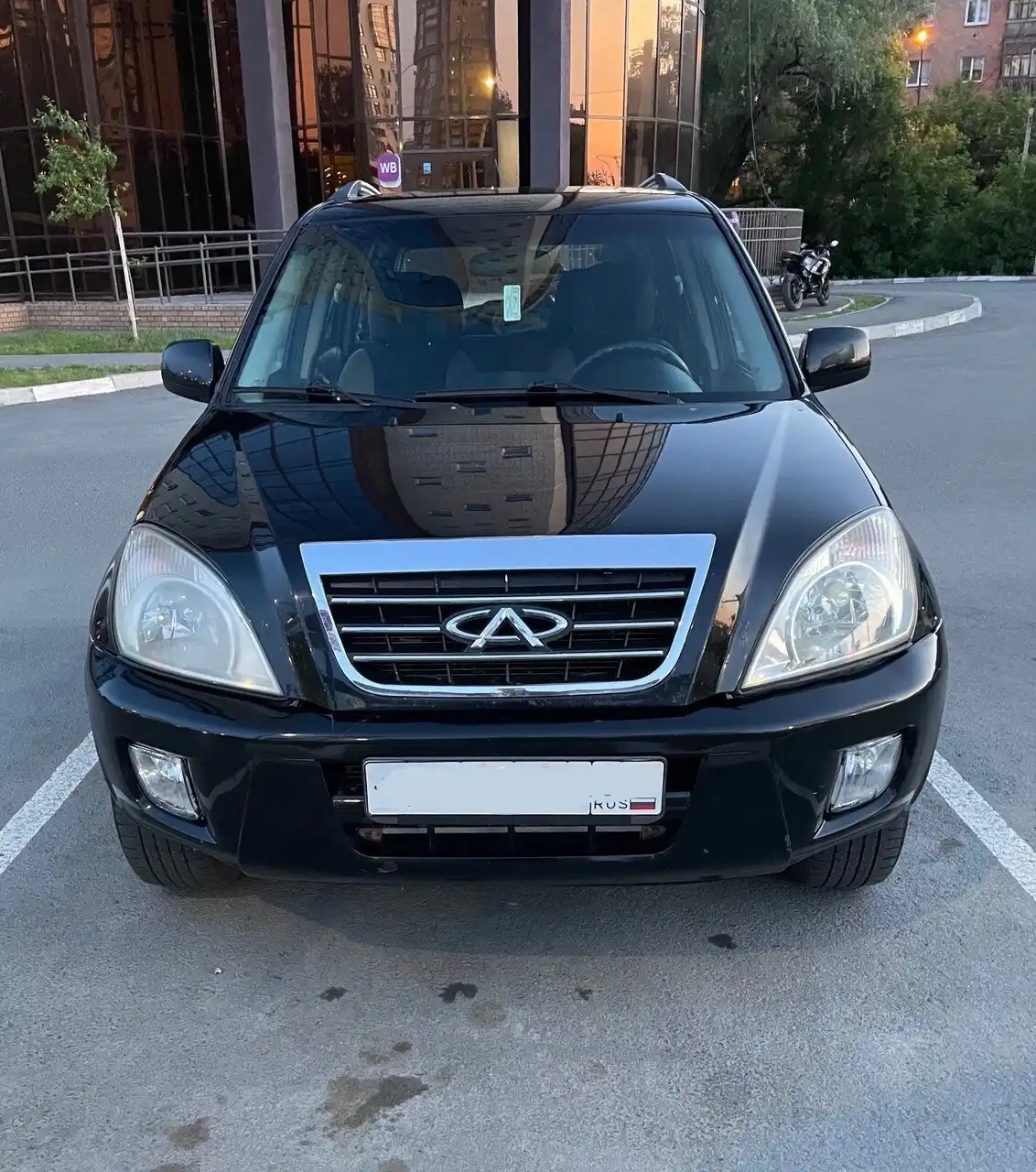 Chery Tiggo T11 2010 года в хорошем состоянии