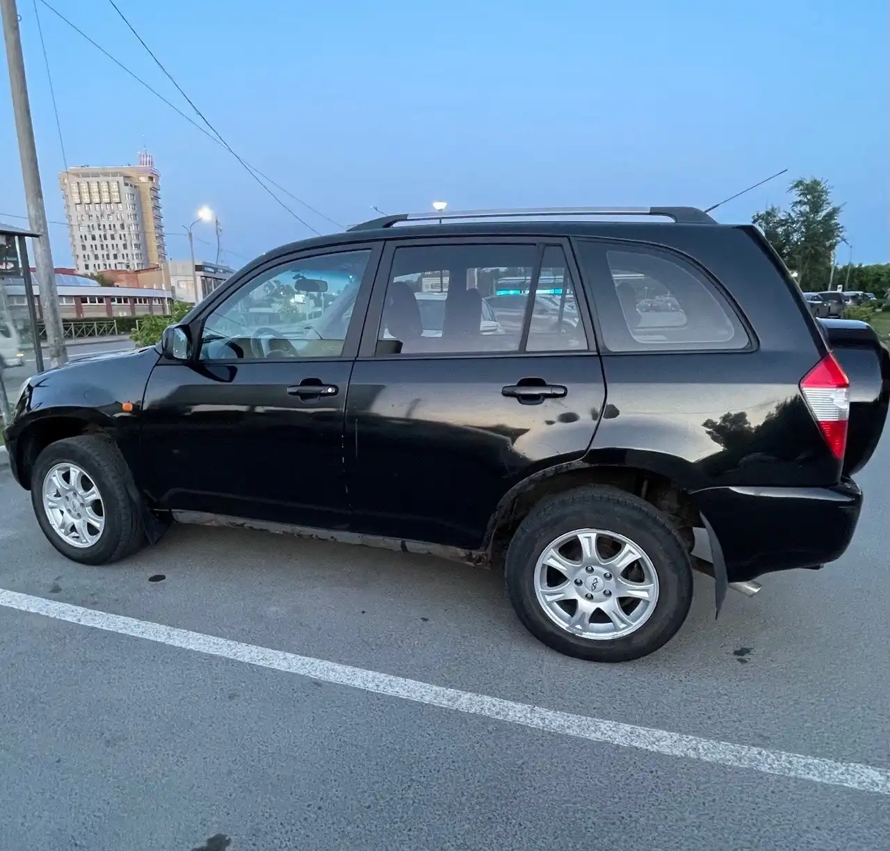 Chery Tiggo T11 2010 года в хорошем состоянии