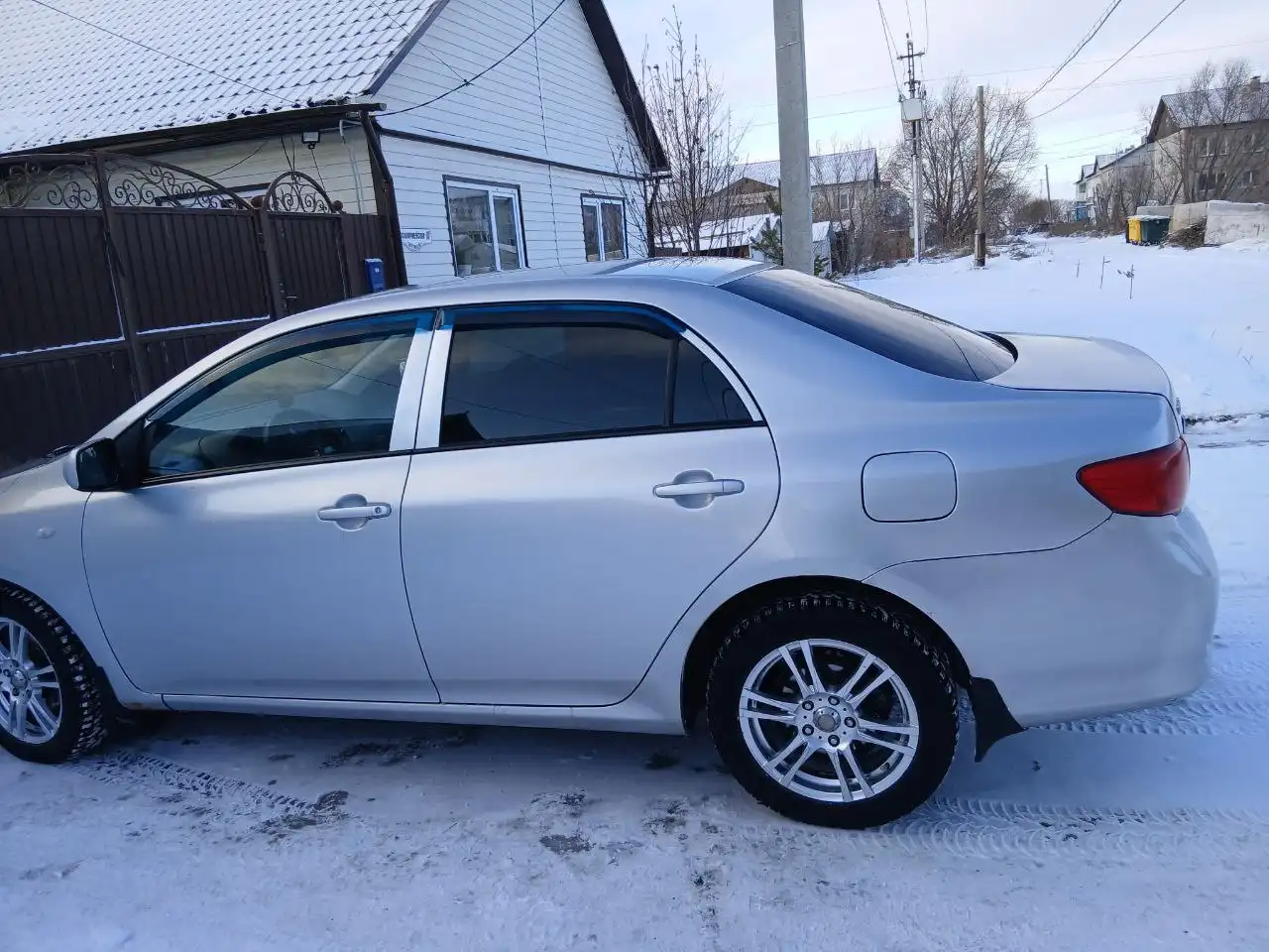 Продажа Toyota Corolla 1.4 левый руль
