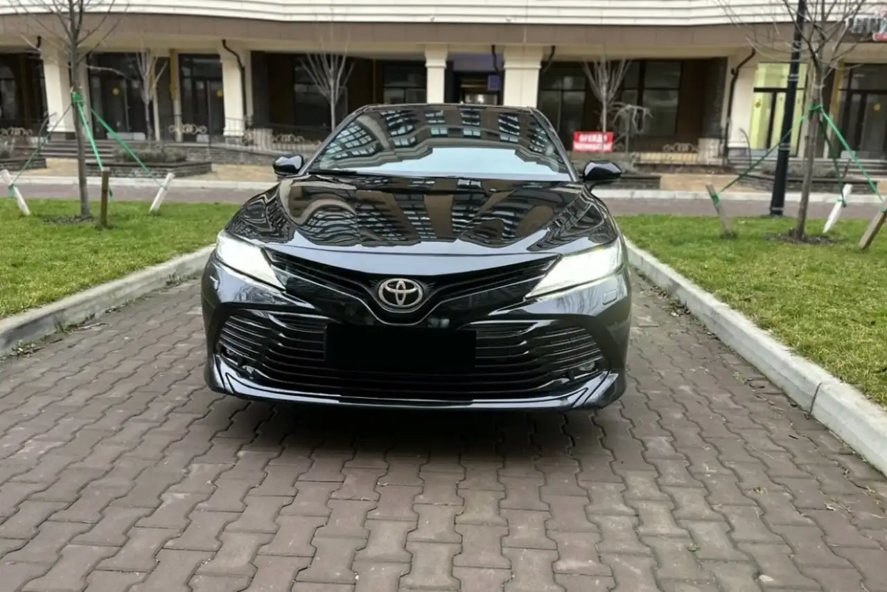 Toyota Camry 2018 (XV70) бензин 2.5 л автомат