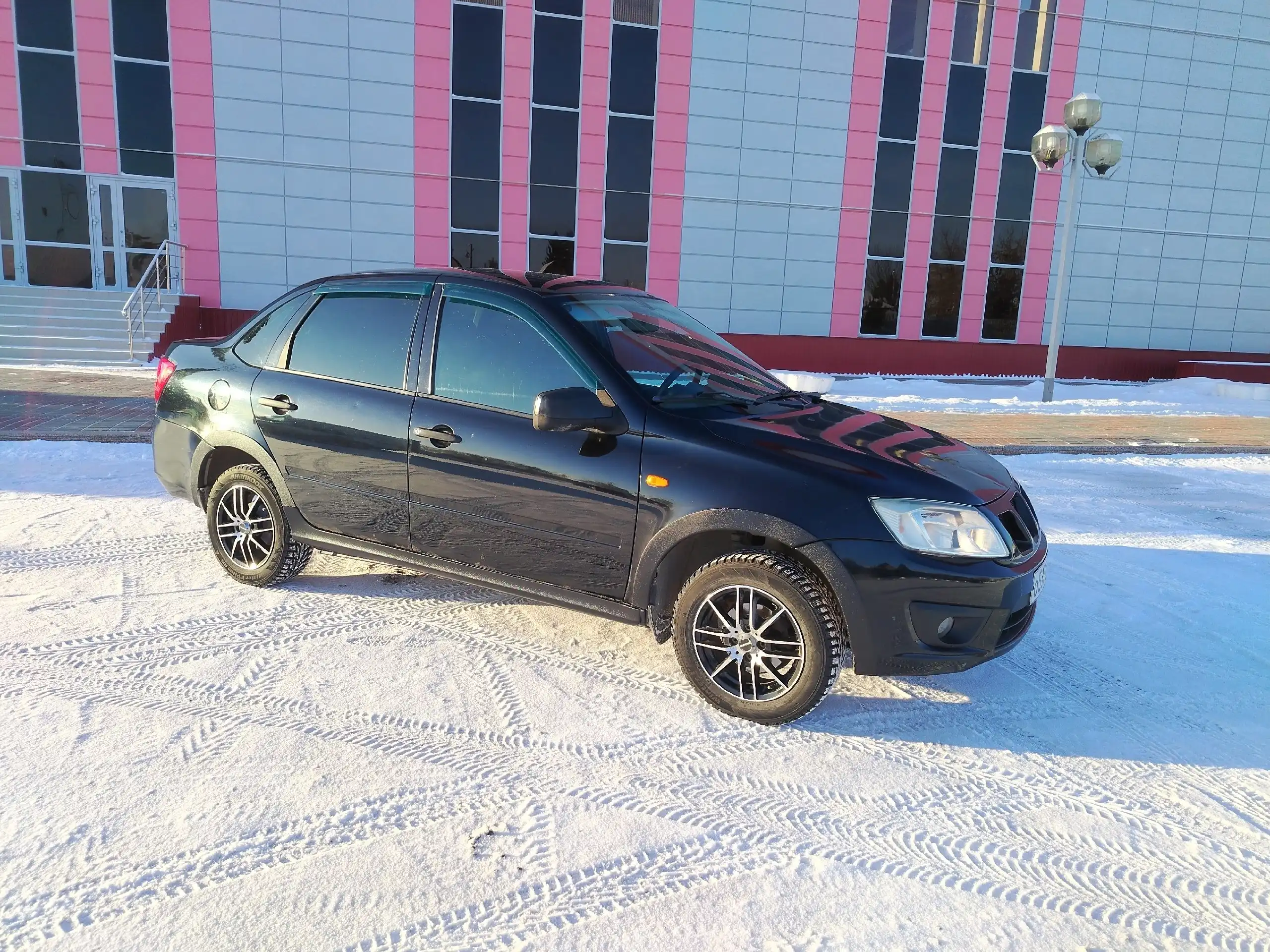 Автомобиль 2012 года с одним владельцем и пробегом 130 тыс. км в Ишиме