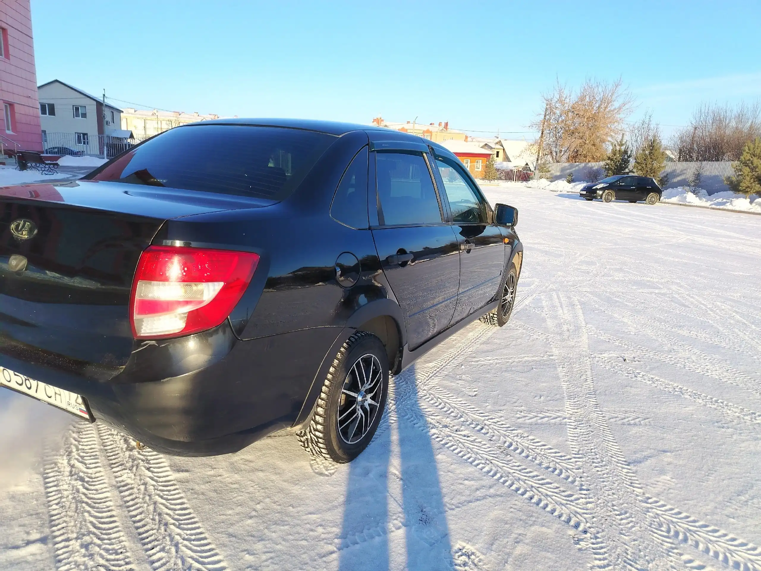 Автомобиль 2012 года с одним владельцем и пробегом 130 тыс. км в Ишиме