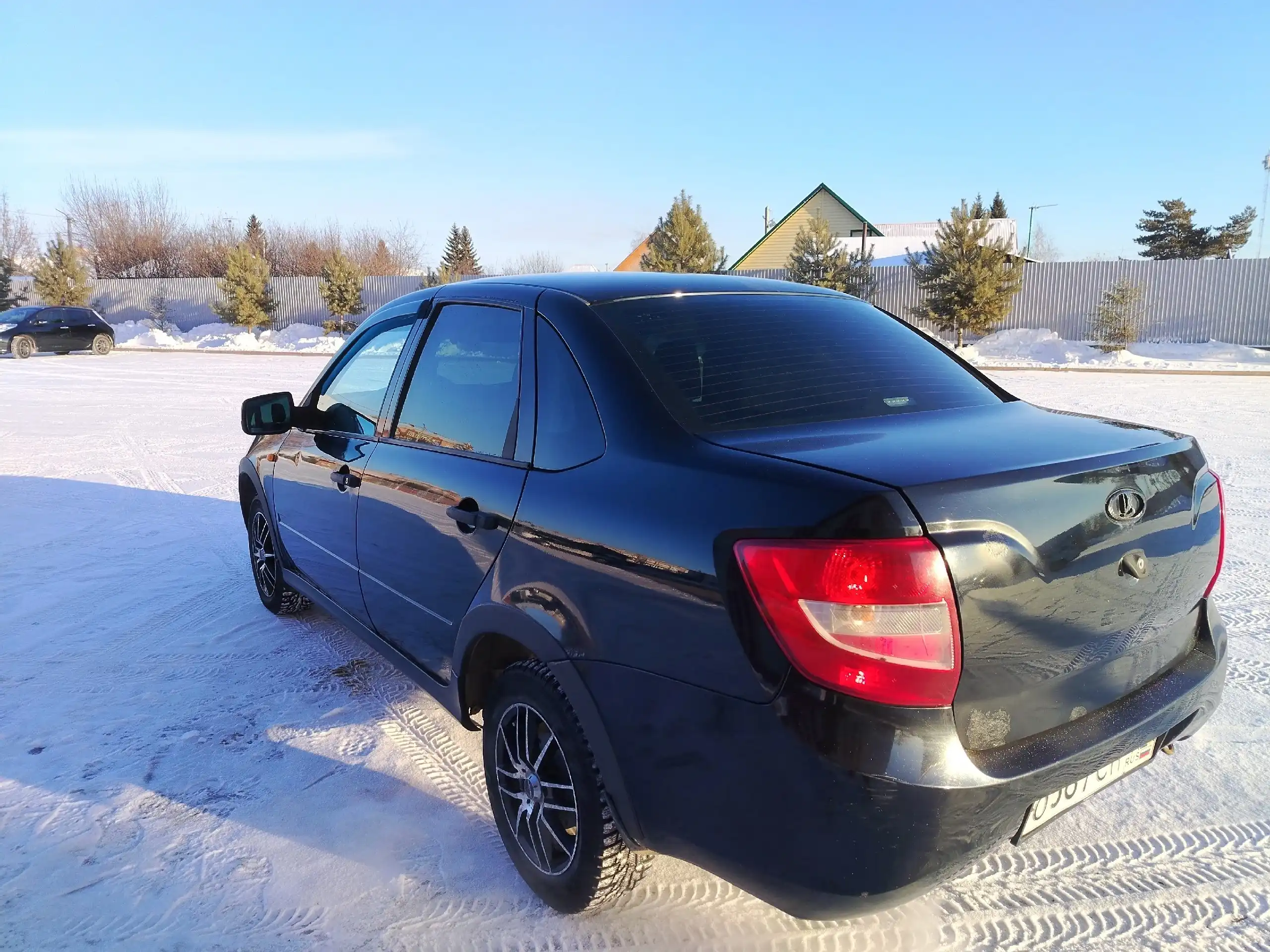 Автомобиль 2012 года с одним владельцем и пробегом 130 тыс. км в Ишиме