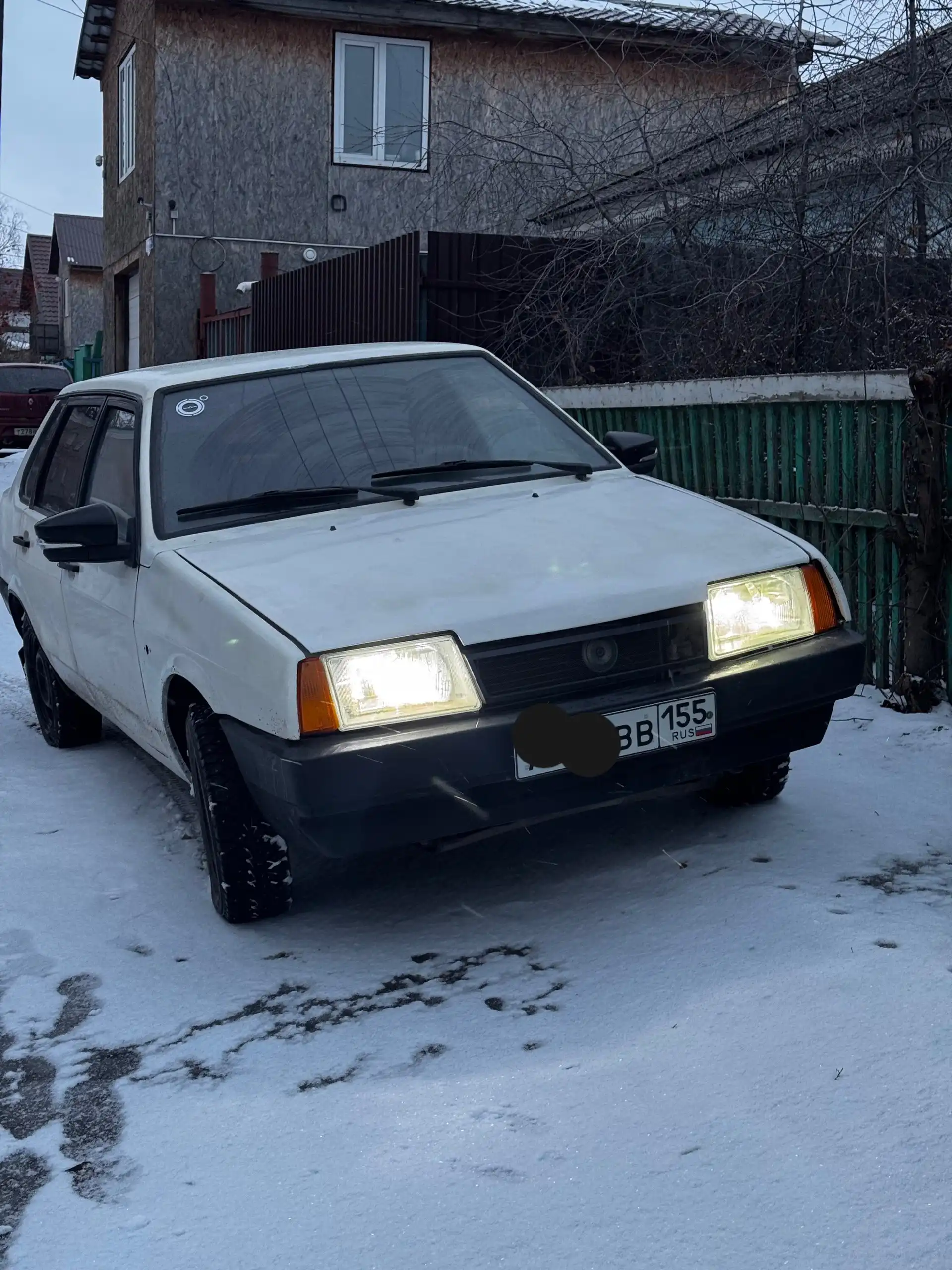 ВАЗ 21099 2000 года, карбюратор, на ходу, с документами