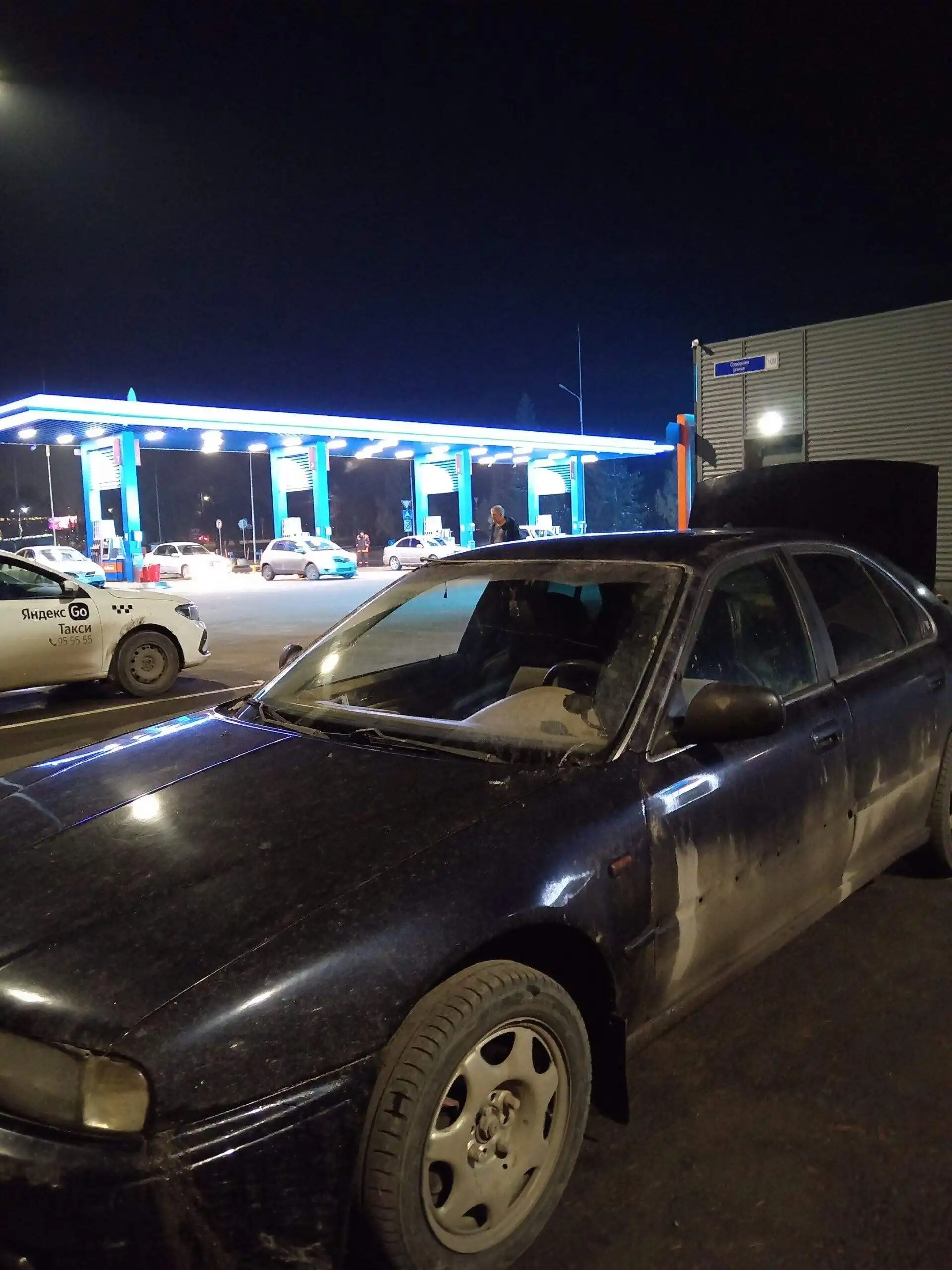 Продажа товара на авторынке Омска