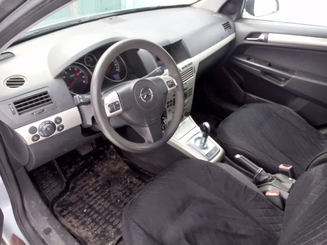 Продам Opel Astra H 2008 года - Авто в Омск