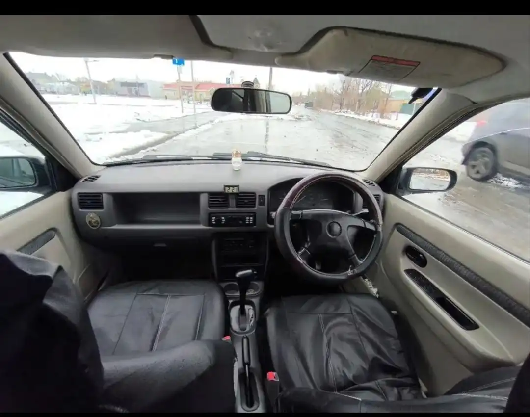 Продажа Mazda Demio 1997 года в хорошем состоянии